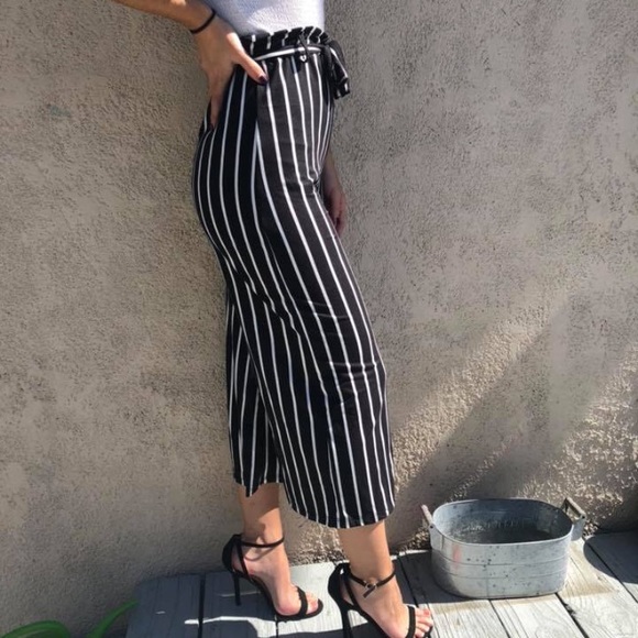 Tie waist striped capri pants - Picture 4 of 4